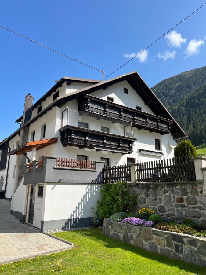 Ferienwohnung Annamaria Und Manuel Melmer Sankt Leonhard im Pitztal Bagian luar foto